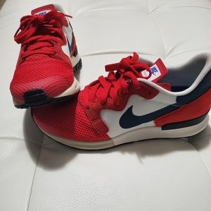 Nike Shoes - Nike Air Berwuda Trainers Nike Shoes - Nike Air Berwuda Trainers